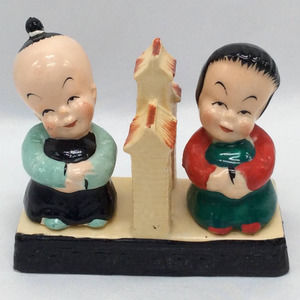 Vintage Maruri asian girl/boy salt/pepper w/ base